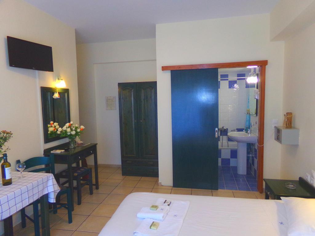 Katerina Seaside Studios Platanias  Phòng bức ảnh