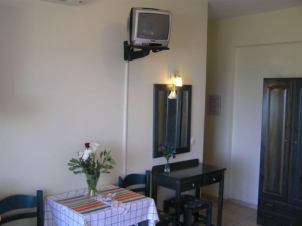 Katerina Seaside Studios Platanias  Ngoại thất bức ảnh