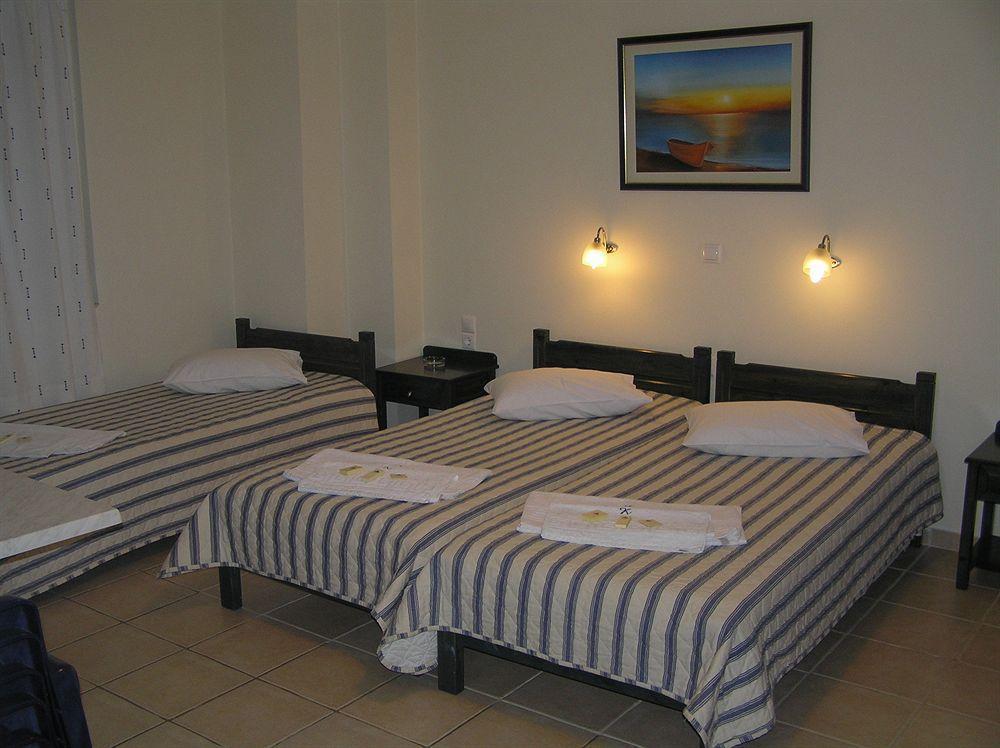 Katerina Seaside Studios Platanias  Ngoại thất bức ảnh