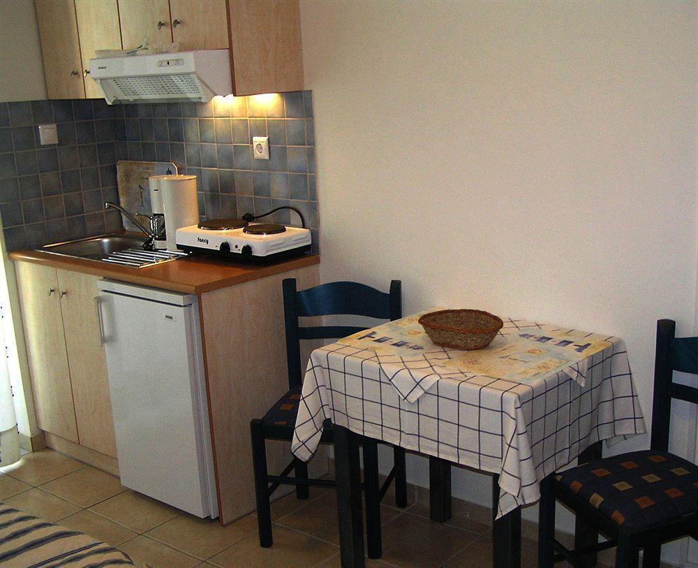 Katerina Seaside Studios Platanias  Ngoại thất bức ảnh