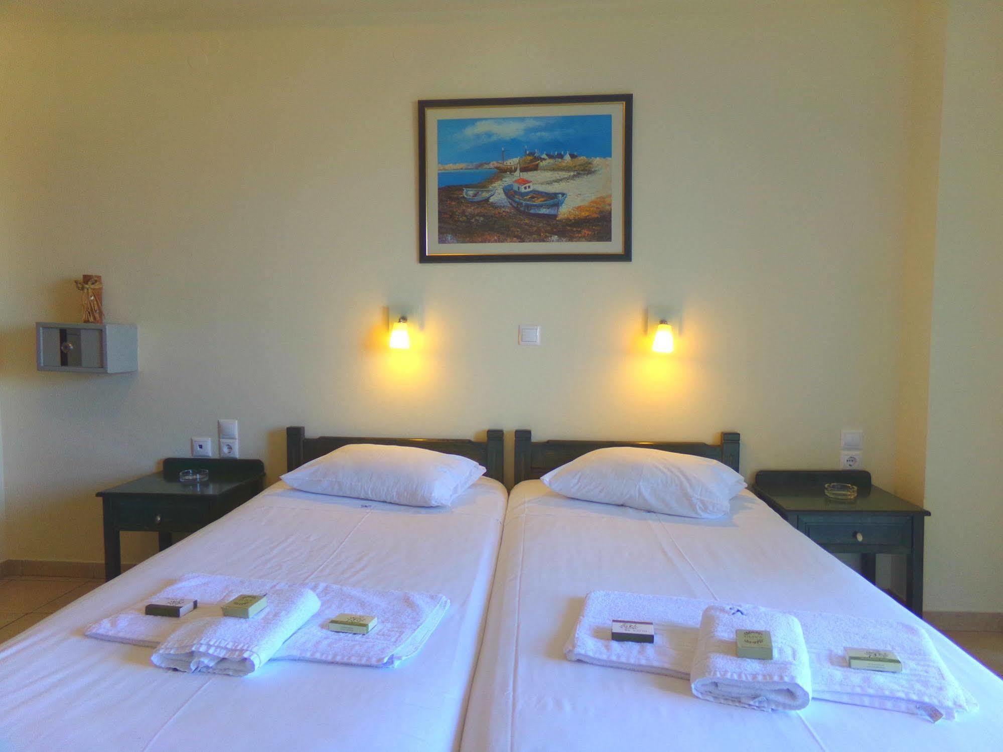 Katerina Seaside Studios Platanias  Ngoại thất bức ảnh